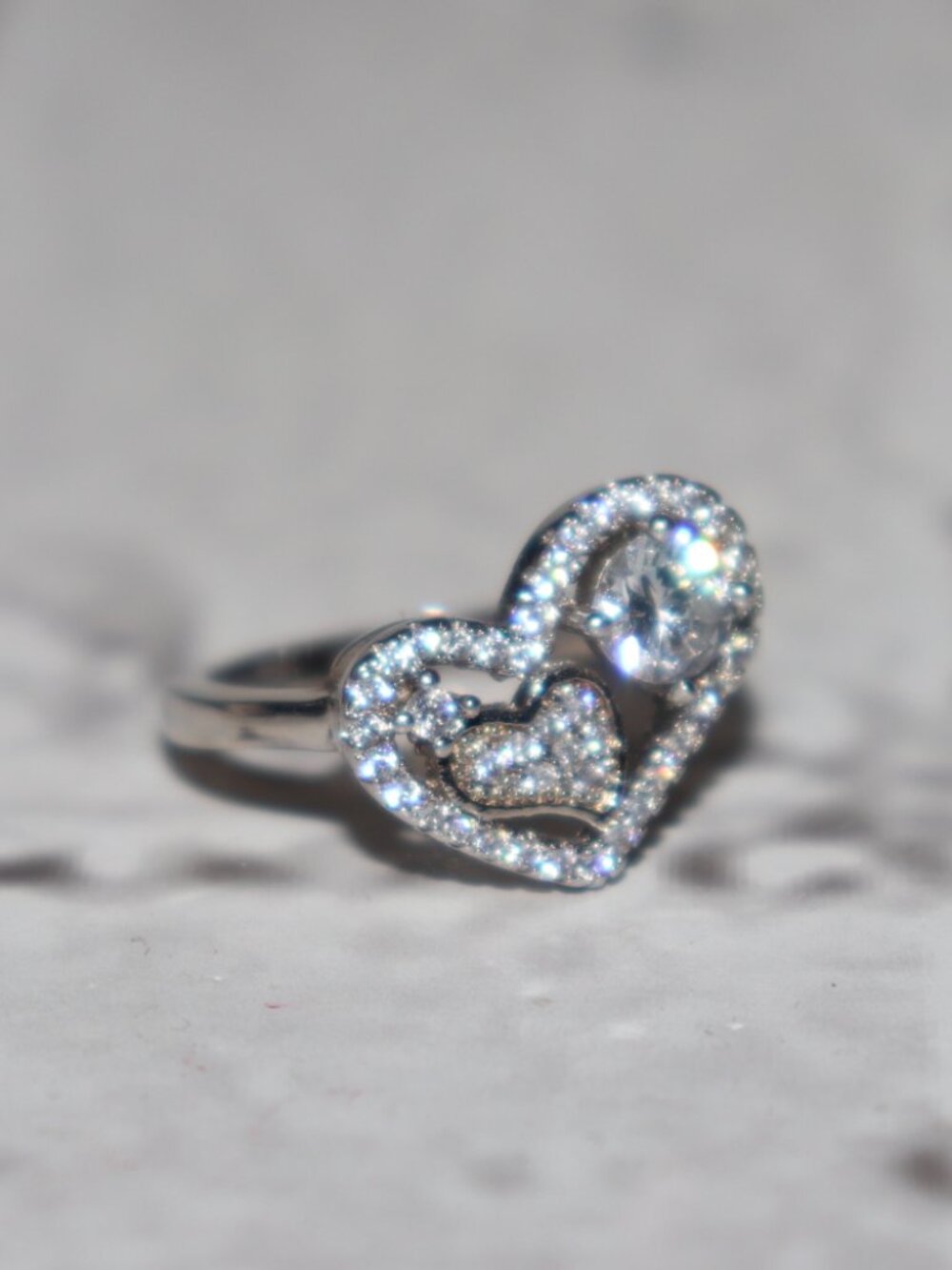 💖 Silver Double‑Heart Sparkling Ring · Size 6.5 Layered hearts · Pavé stones ·